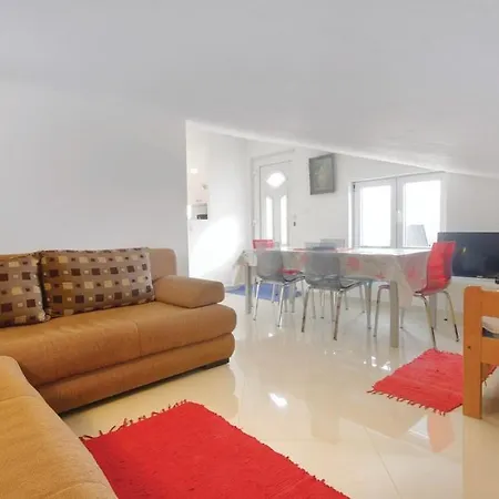 Oliver Apartment Medulin